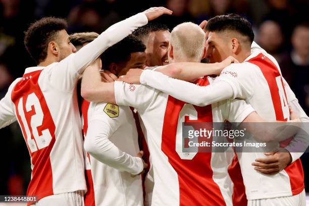 Noussair Mazraoui of Ajax, Davy Klaassen of Ajax, Steven Berghuis of Ajax, Edson Alvarez of Ajax celebrates 2-0 during the Dutch Eredivisie match...