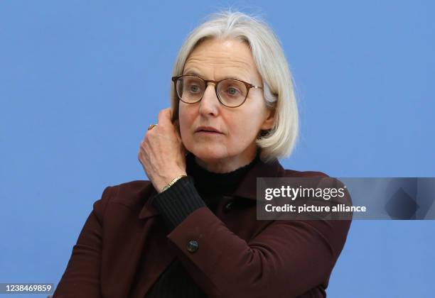 February 2022, Berlin: Christiane Hoffmann, Deputy Spokesperson of the German Government and Deputy Head of the Press and Information Office of the...