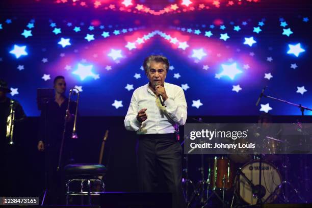 Jose Luis Rodriguez "El Puma" performs live in concert during 'Dia del Amor y La Amistad' at James L. Knight Center on February 13, 2022 in Miami,...