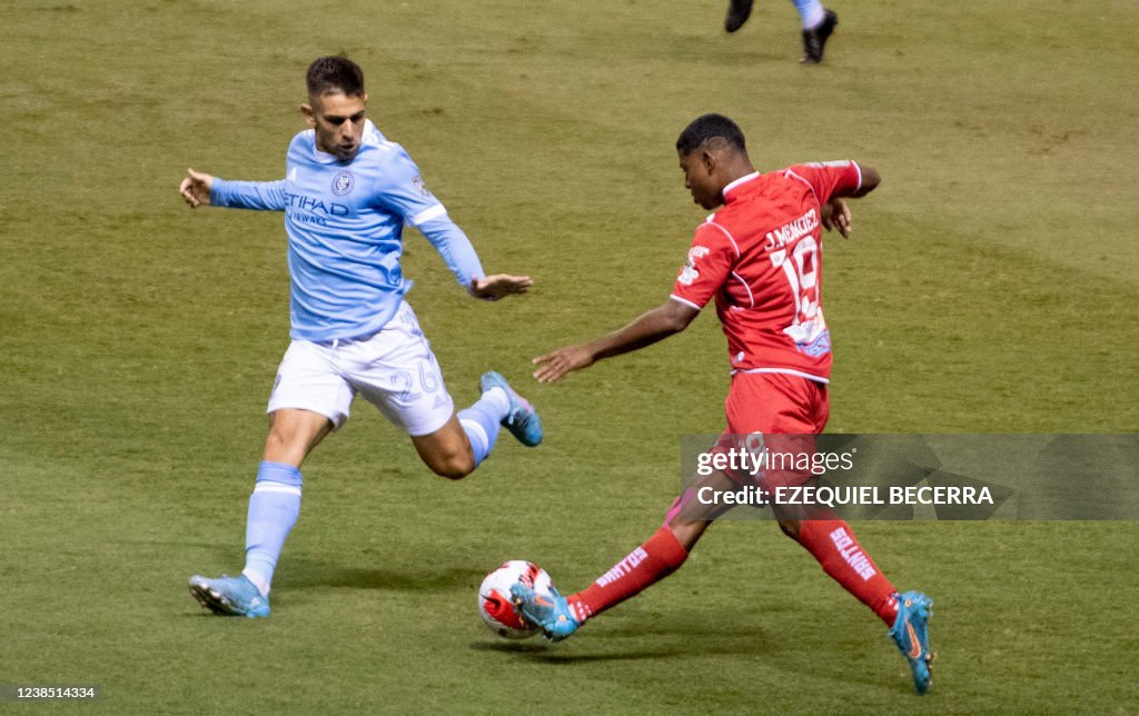 FBL-CONCACAF-SANTOS-NYC FC