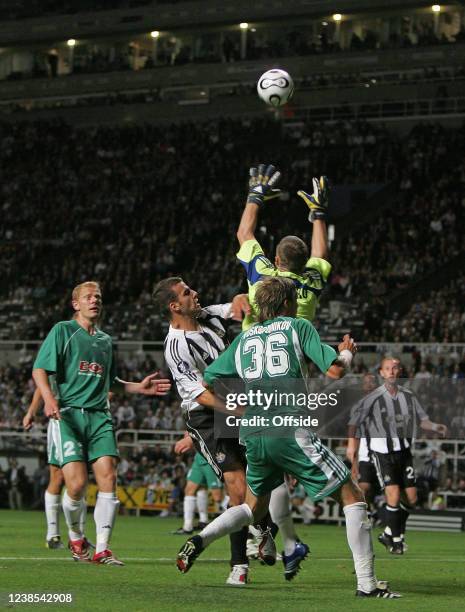 Cup Football - Newcastle United v Levadia Tallinn, Steven Taylor of Newcastle Utd is beaten to the ball by Levadia Tallinn goalkeeper Artur Kotenko.