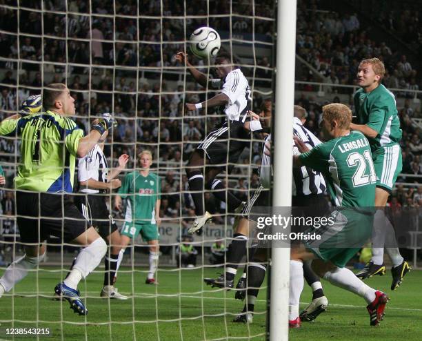 Cup Football - Newcastle United v Levadia Tallinn, Obafemi Martins of Newcastle Utd scores against Levadia Tallinn.