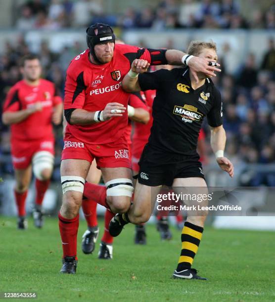 Rugby Union, Heineken Cup, Wasps v Toulouse, Toulouse lock Trevor Brennan tries to get in front of Josh Lewsey of Wasps.