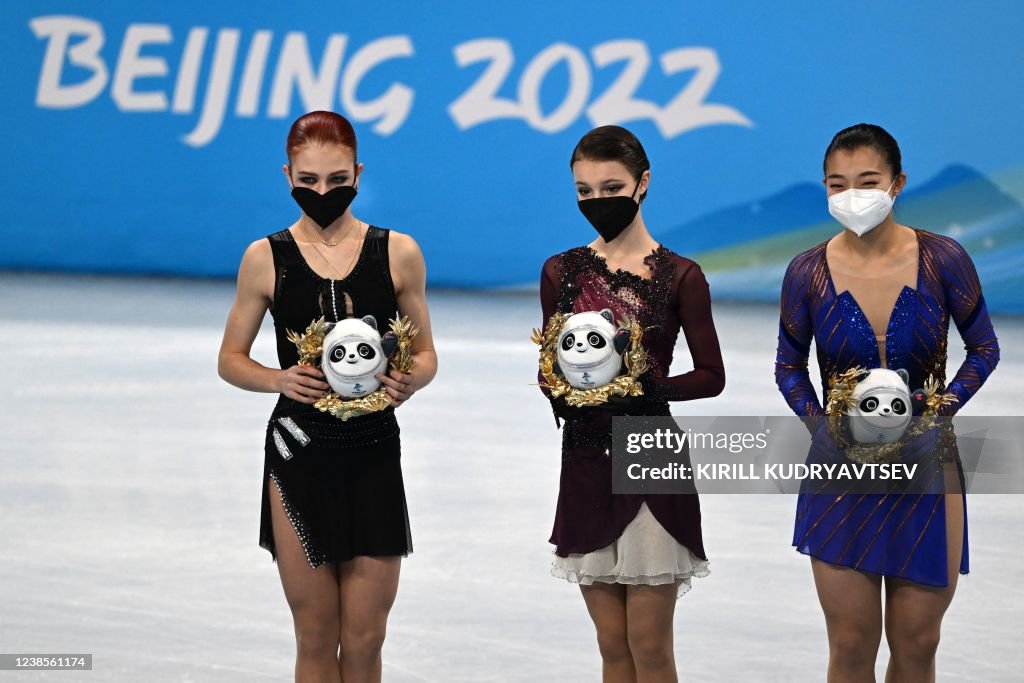 FSKATING-OLY-2022-BEIJING-PODIUM