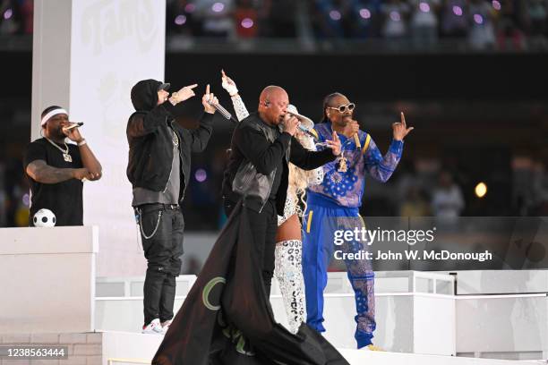 Mary The Rapper Singer Eminem Photos and Premium High Res Pictures - Getty Images