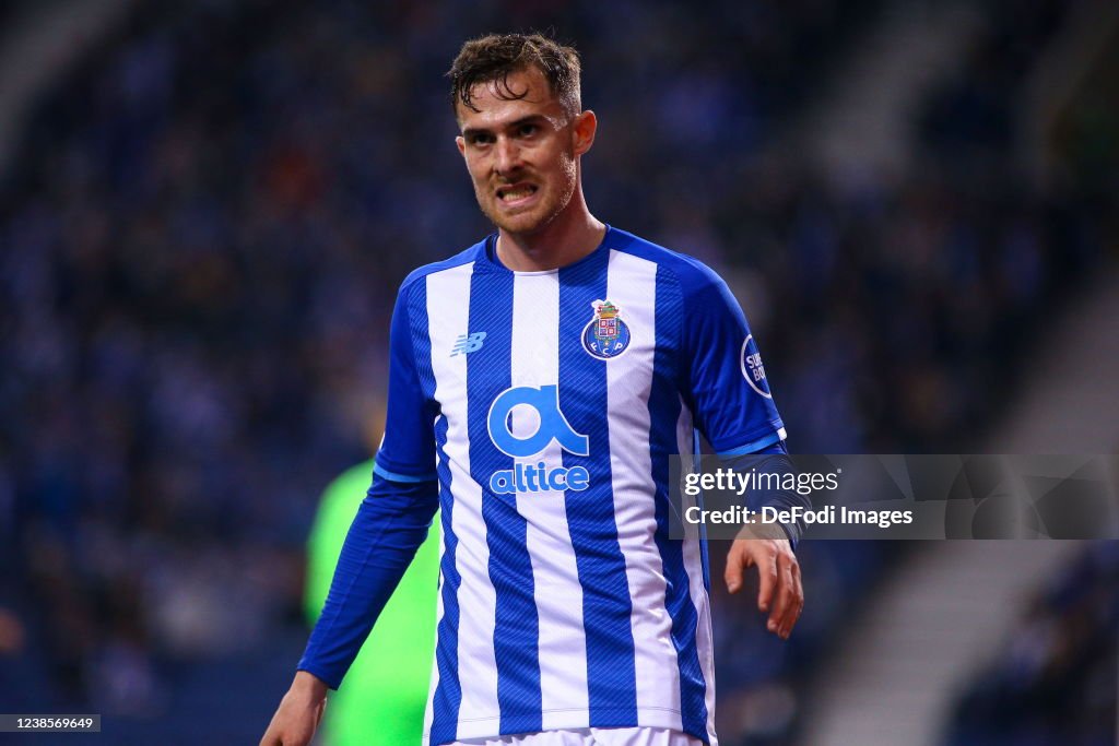 FC Porto v SS Lazio: Knockout Round Play-Offs Leg One - UEFA Europa League