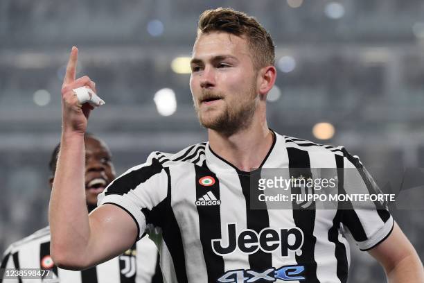Juventus' Dutch defender Matthijs De Ligt celebrates after scoring a goal during the Italian Serie A football match Juventus vs Torino at Allianz...
