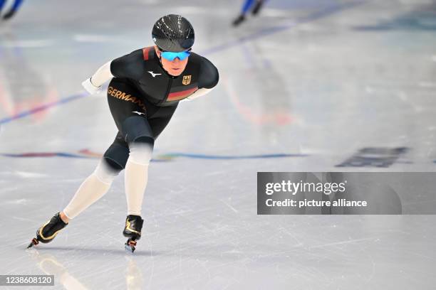 February 2022, China, Peking: Olympics, speed skating, preliminaries, mass start, women, semifinals, National Speed Skating Oval, Claudia Pechstein...