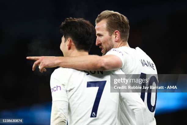 Harry Kane and Son Heung-Min of Tottenham Hotspur during the Premier League match between Manchester City and Tottenham Hotspur at Etihad Stadium on...