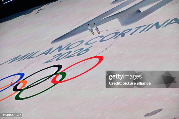 February 2022, China, Peking: Olympics, closing ceremony of the 2022 Winter Olympics, at the Bird's Nest National Stadium, announcement of the next...