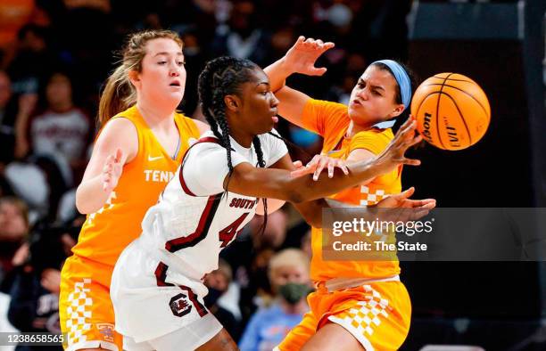 South Carolina&apos;s Saniya Rivers passes the ball as Tennessee&apos;s Alexus Dye pressures during the first half of action on Sunday Feb 2022, in...