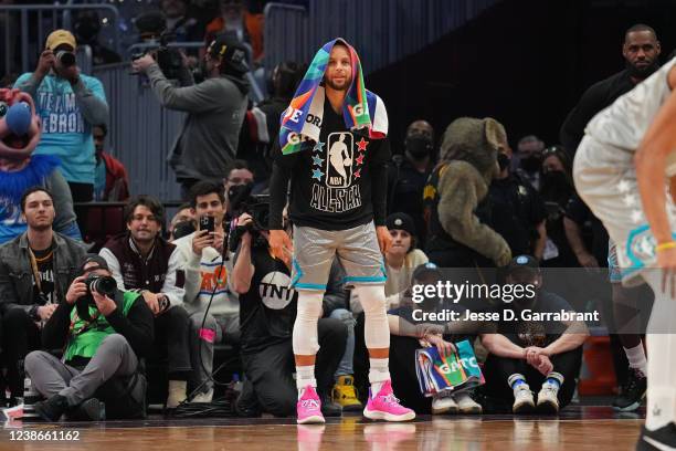 Nba Bench View Nba Bench All Star Photos and Premium High Res Pictures - Getty Images