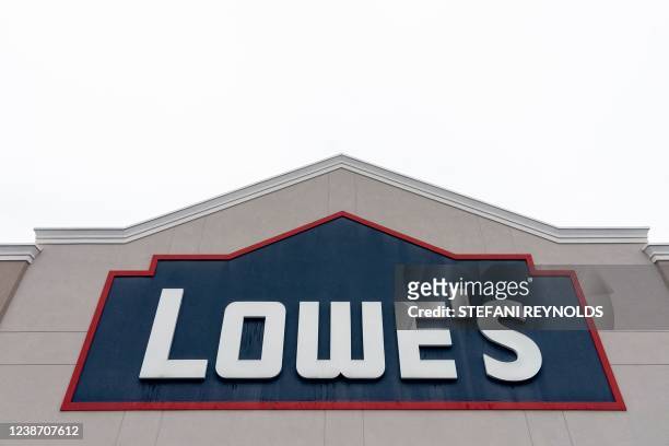 Lowes hardware store in Washington, DC, on February 23, 2022. Lowes is expected to release their earnings figures today. - US consumer confidence...
