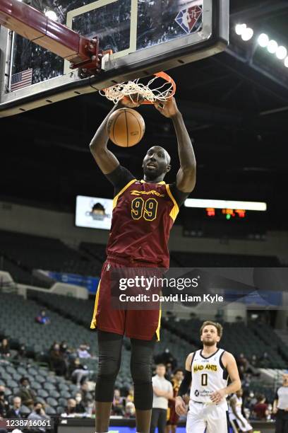 Tacko Fall of the Cleveland Charge dunking against the Fort Wayne Mad Ants on February 23, 2022 in Cleveland, Ohio at the Wolstein Center. NOTE TO...