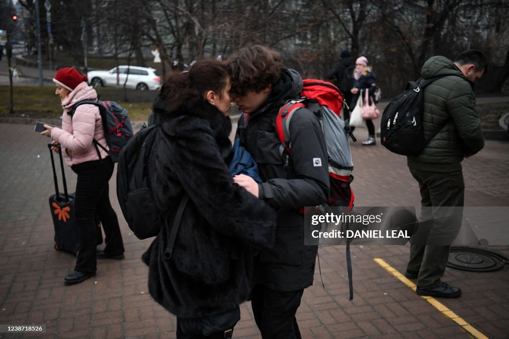 TOPSHOT-UKRAINE-RUSSIA-CONFLICT