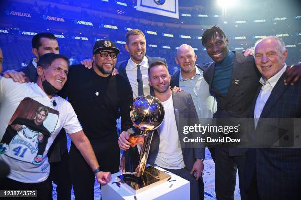 Dallas Mavericks Owner Mark Cuban and former Dallas Mavericks players, Peja Stoakovi, Shawn Marion, Dirk Nowitzki, J.J. Barea, Brian Cardinal, Ian...