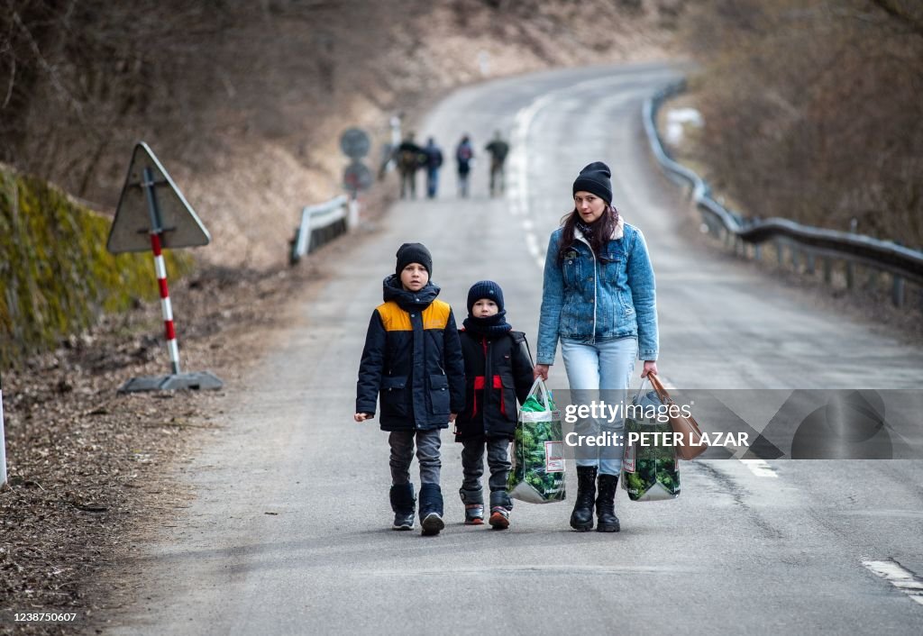 SLOVAKIA-UKRAINE-RUSSIA-CONFLICT-REFUGEES