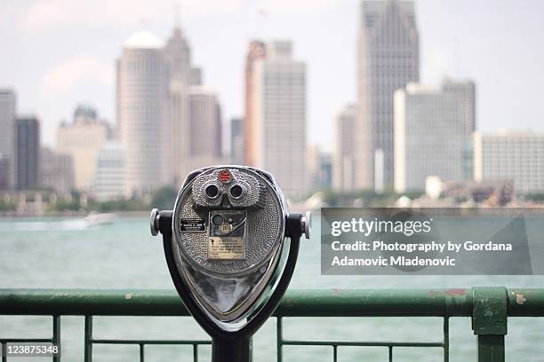 binoculars horizontal view of detroit - detroit river stockfoto's en -beelden