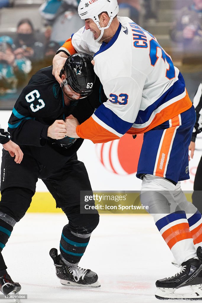 NHL: FEB 24 Islanders at Sharks