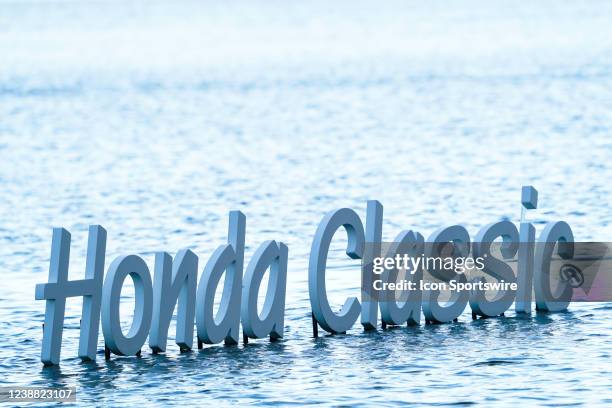 Atmosphere during the during the final round of The Honda Classic at PGA National Resort And Spa on February 27 Palm Beach Gardens, FL.