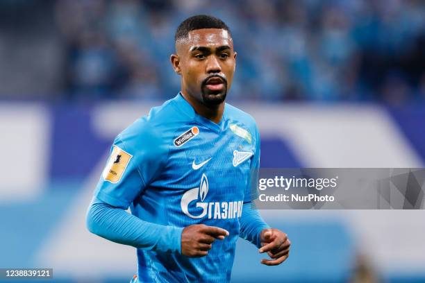 Malcom marca, Zenit faz 6 a 1 no Lokomotiv e é tricampeão russo