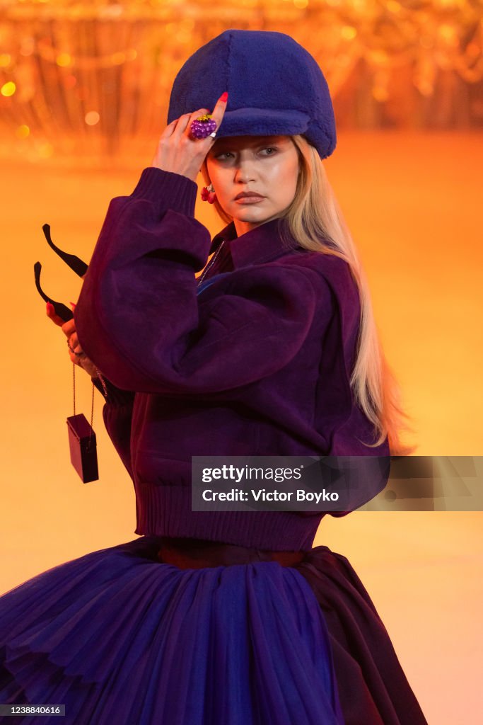 Gigi Hadid walks the runway of the Virgil Abloh's final show during
