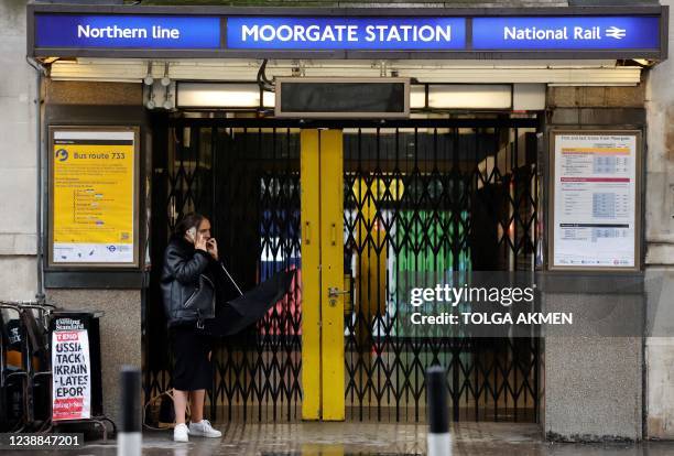 Moorgate Racing 16 Moorgate Railway Station Stock Photos, High-Res Pictures, and Images ...