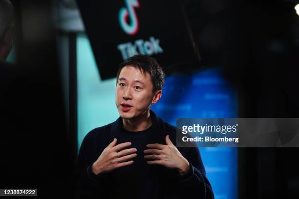 Shouzi Chew, chief executive officer of TikTok Inc., during an interview for an episode of "The David Rubenstein Show: Peer-to-Peer Conversations" at...