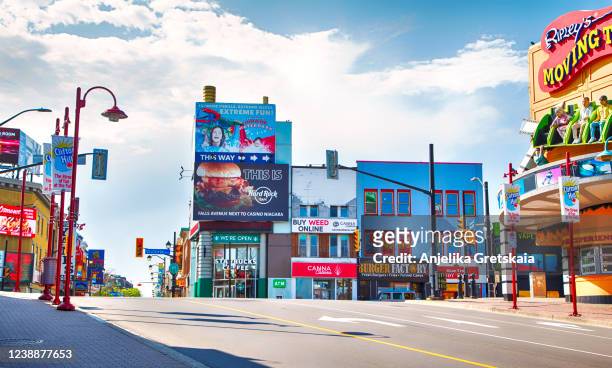 niagara falls, canada - may 25, 2020: clifton hill, known as the " street of fun", one of the major tourist promenades in niagara falls, ontario. - niagara on the lake stock pictures, royalty-free photos & images