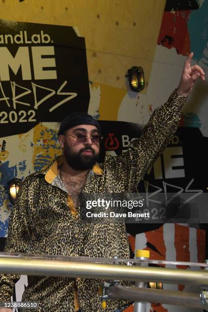 O2 Red Roses Asim Chudry 232 Chabuddy G Photos & High Res Pictures - Getty Images