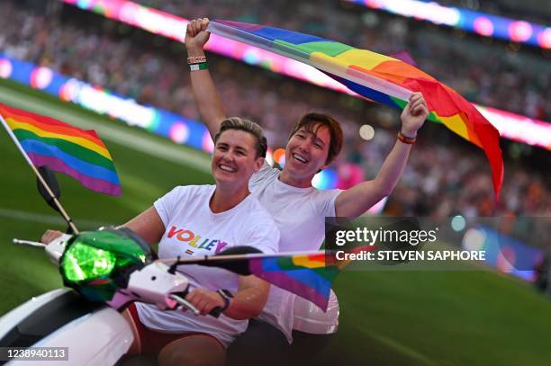 Gay Pride Dyke March Photos and Premium High Res Pictures - Getty Images