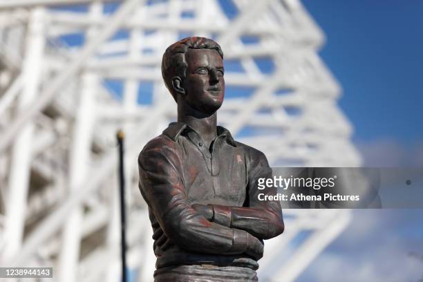 The statue of Ivor Allchurch outside of the stadium, prior to the Sky Bet Championship match between Swansea City and Coventry City at the...