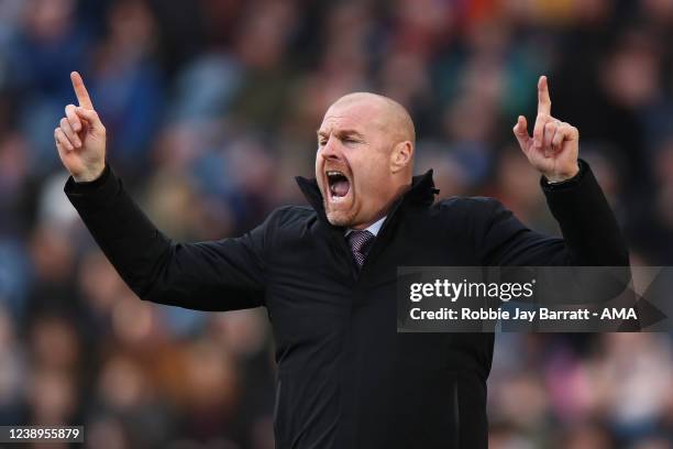 Sean Dyche the head coach / manager of Burnley during the Premier League match between Burnley and Chelsea at Turf Moor on March 5, 2022 in Burnley,...