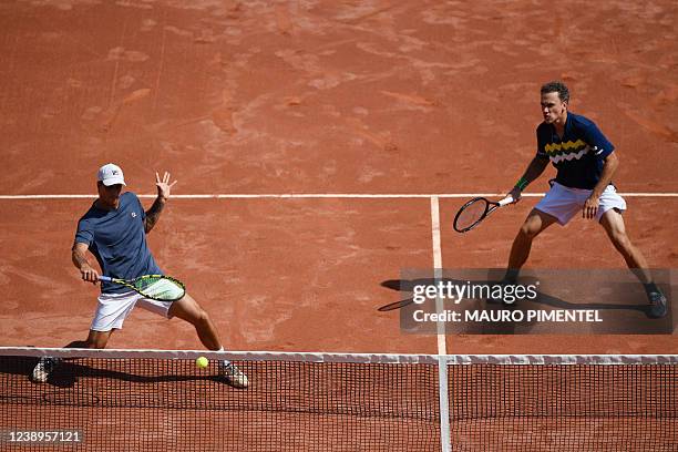 Felipe Tenius 282 Bruno Soares Tennis Player Stock Photos, High-Res Pictures, and ...