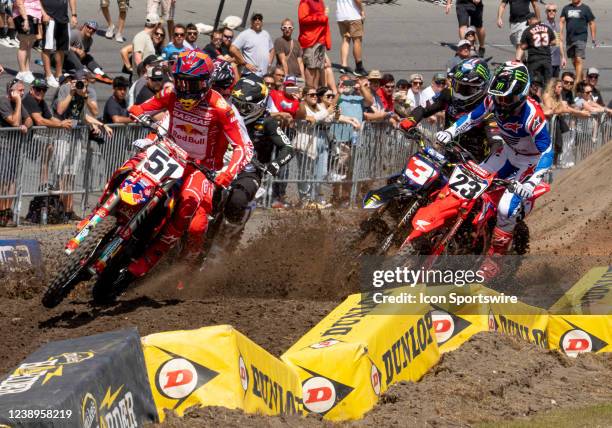 Supercross sx450 Justin Barcia and Supercross sx450 Chase Sexton during qualifying at the Daytona Supercross on March 5 2022, at Daytona Speedway in...