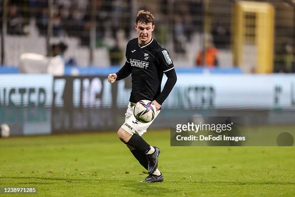 Julian Schwermann of SC Verl controls the ball during the 3. Liga News  Photo - Getty Images