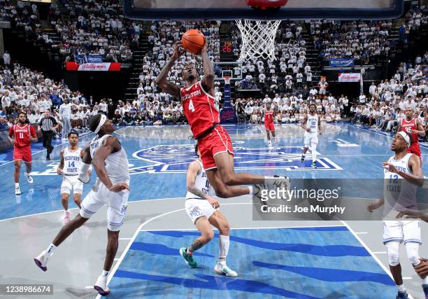 Taze Moore of the Houston Cougars shoots the ball against the Memphis Tigers during a game on March 6, 2022 at FedExForum in Memphis, Tennessee....
