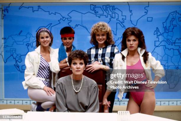 Los Angeles, CA Leah Ayres, Shari Belafonte, Sheree J Wilson, Mary-Margaret Humes, Polly Bergen appearing in the ABC tv movie 'Velvet'.