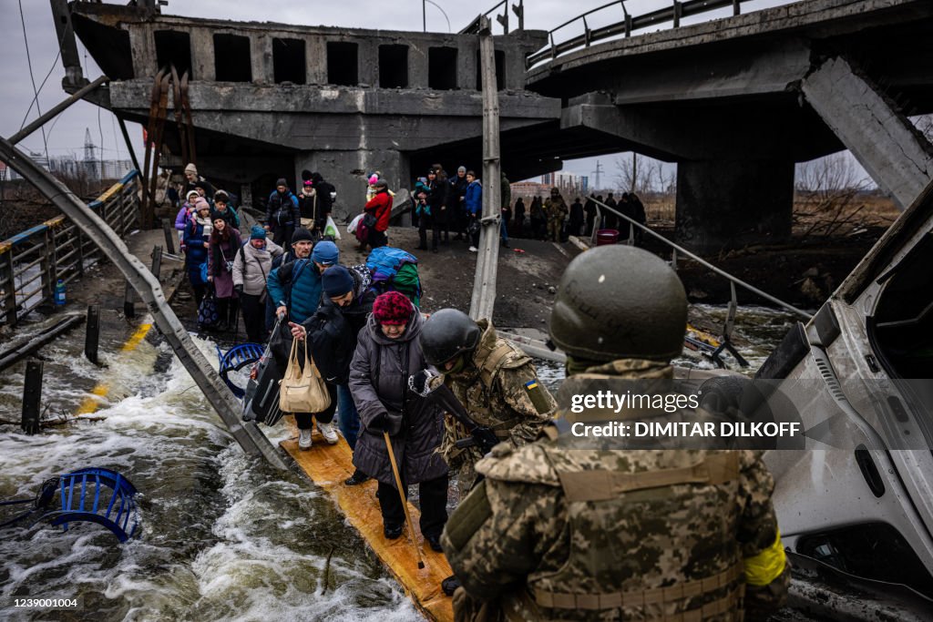 TOPSHOT-UKRAINE-RUSSIA-CONFLICT
