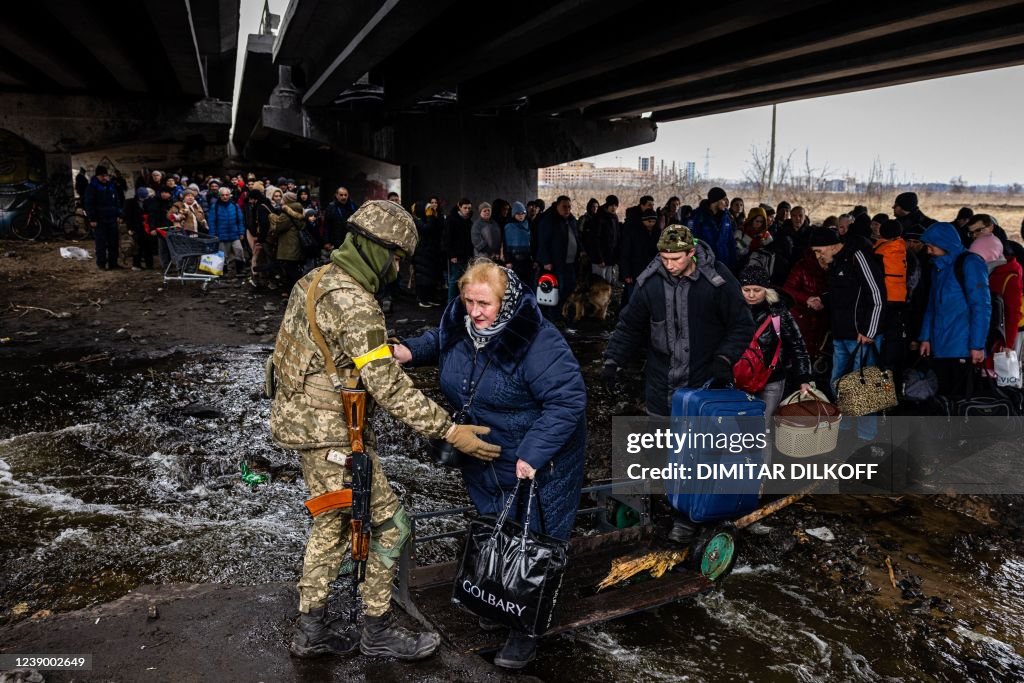 TOPSHOT-UKRAINE-RUSSIA-CONFLICT