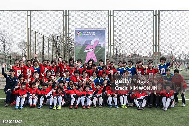 Pyongyang Football 51 Pyongyang International Football School Stock Photos, High-Res ...