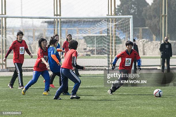Pyongyang Football 48 Pyongyang International Football School Stock Photos, High-Res ...