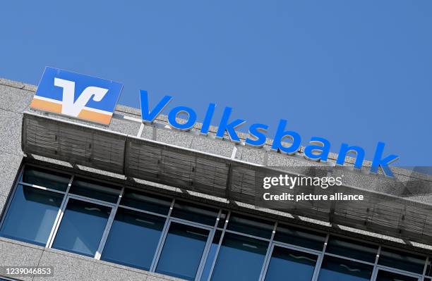 March 2022, Baden-Wuerttemberg, Stuttgart: The logo of a Volksbank is displayed at a branch in Stuttgart. The balance sheet figures of Volksbanks and...