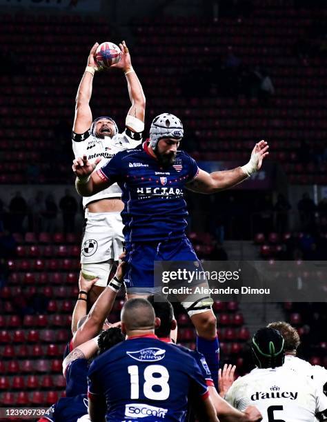 Joseph EDWARDS of Vannes and Clement BITZ of Beziers during the Pro D2 match between Beziers and Vannes at Stade de la Mediterranée on March 10, 2022...