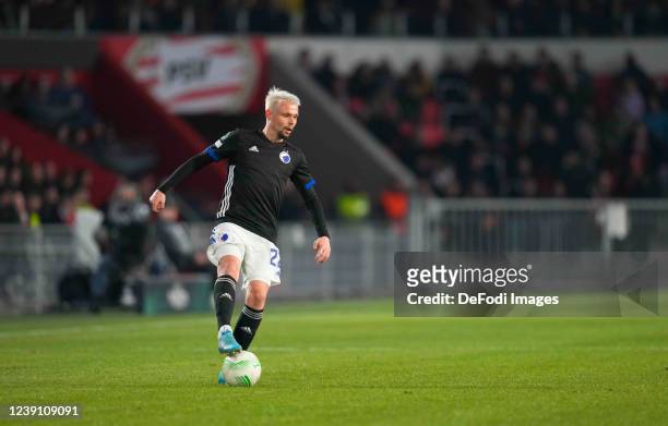 Eindhoven, Netherlands Peter Ankersen of FC København controls the ball during the UEFA Europa Conference League match between PSV Eindhoven and FC...