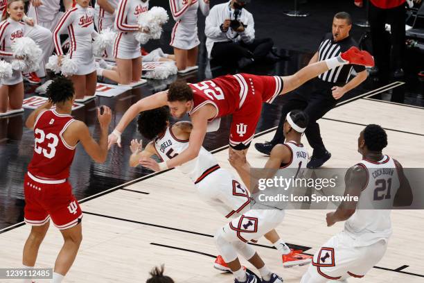 Indiana Hoosiers forward Race Thompson called for a charging foul against Illinois Fighting Illini guard Andre Curbelo on March 11, 2022 during the...