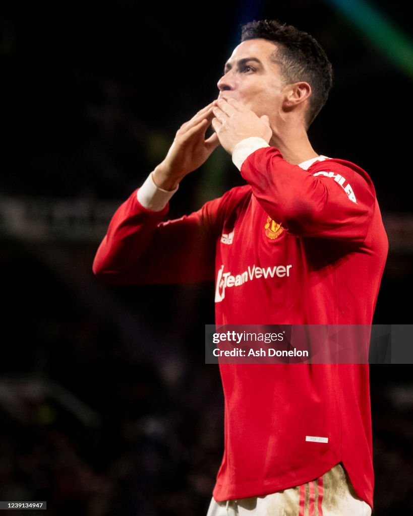 Manchester United v Tottenham Hotspur - Premier League