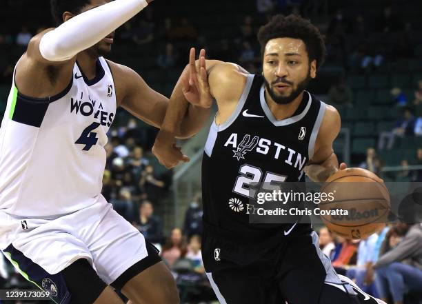 Basketball: Austin Spurs - Austin Spurs