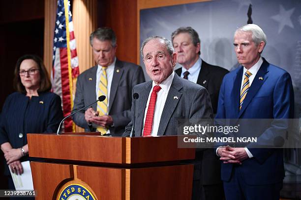 Sen. James Risch 1,316 Idaho And Capitol Stock Photos, High-Res Pictures, and Images ...