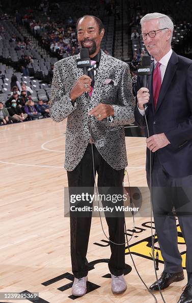 Kings Color Commentator Color commentator Walt Frazier and announcer Mike Breen during the ...